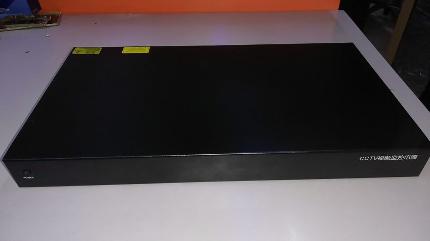 CAT-FDP12V20A-RM MULTIFUENTE DE 12V/20A,MONTAJE EN RACK